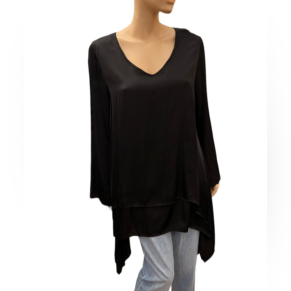 VERANDAH by VINA Asymmetrical Blouse Size Fits Medium/Large Long Sleeves V Neck